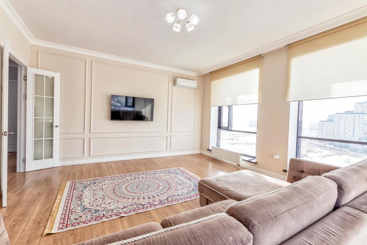 Raisson Aparthotel H346 Хан Шатыр Astana Bagian luar foto