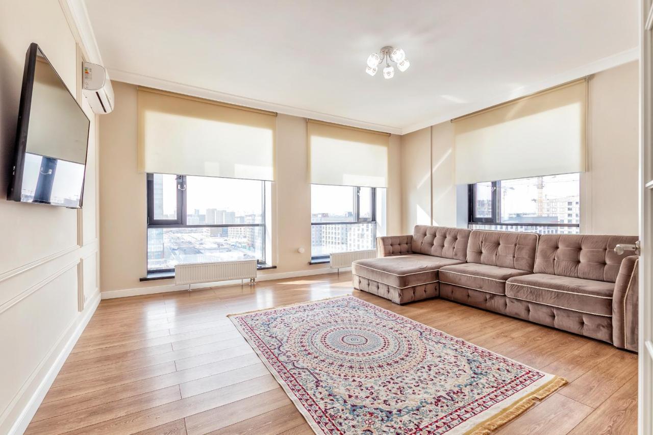 Raisson Aparthotel H346 Хан Шатыр Astana Bagian luar foto
